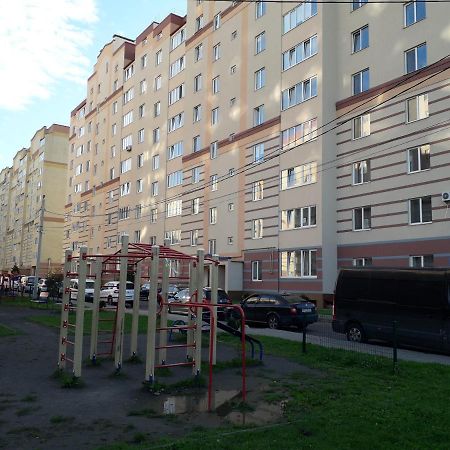 Apartment On Getmana Vigovskogo 49 Rivne Exterior foto