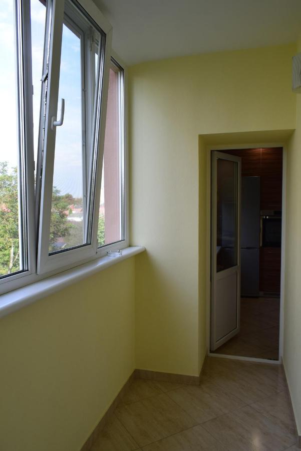 Apartment On Getmana Vigovskogo 49 Rivne Exterior foto